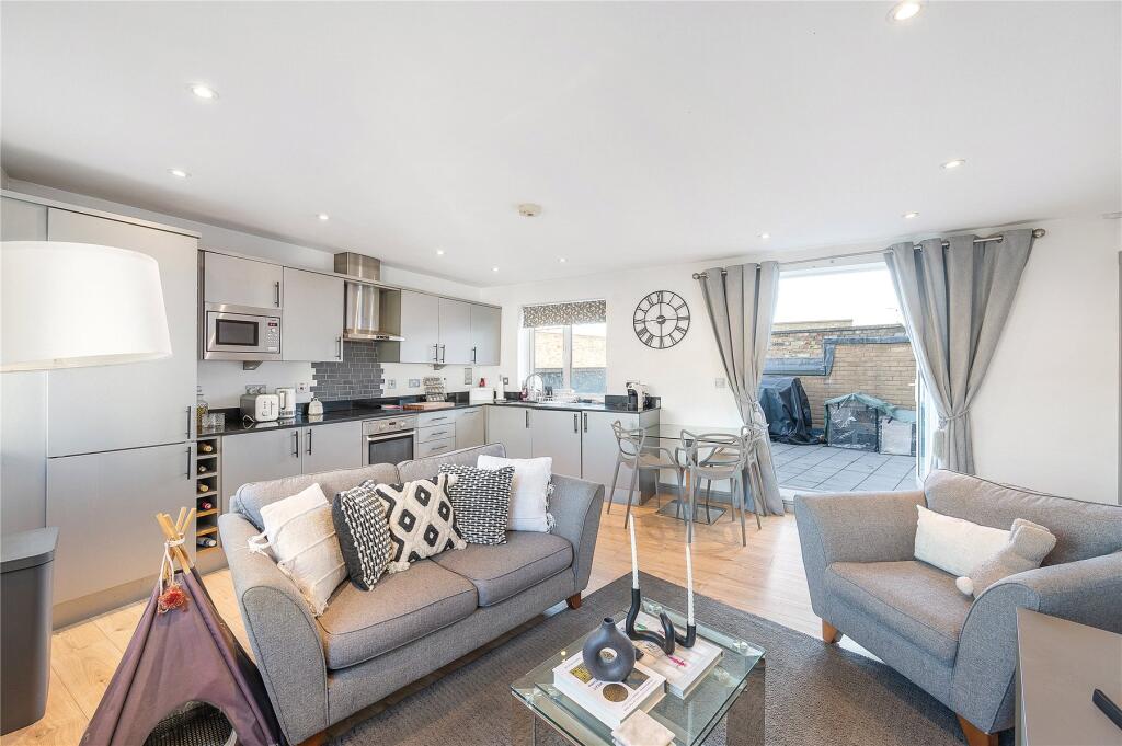 Apartment in London - View 2