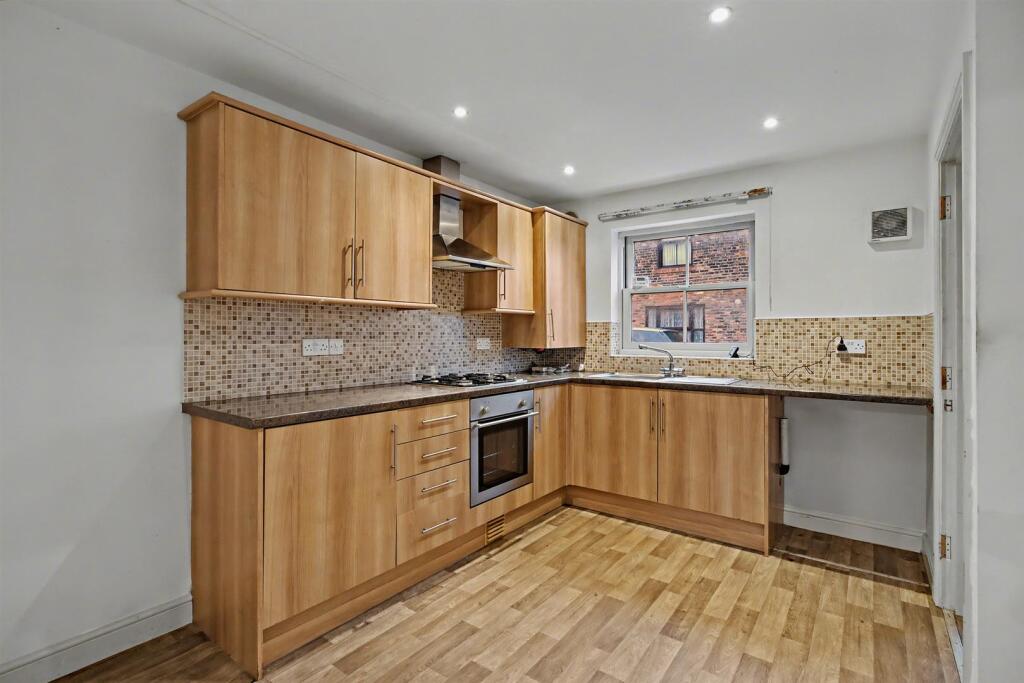 Main image of property: High Street, Crowle, SCUNTHORPE, Lincolnshire