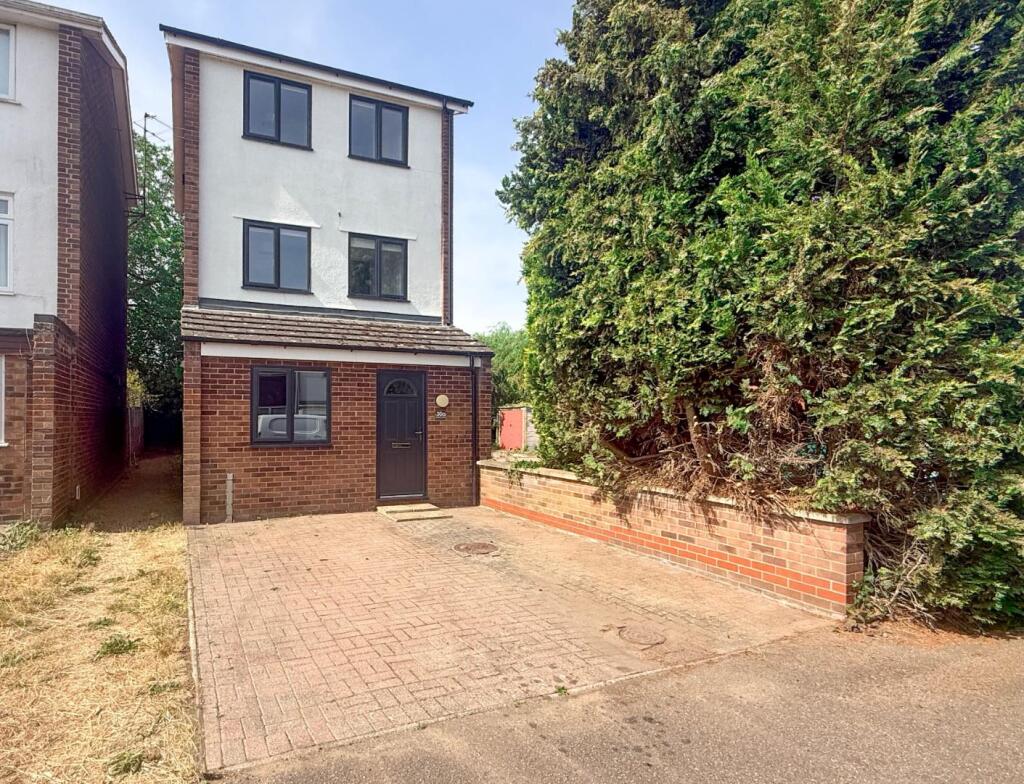 Main image of property: Lingholme Close Cambridge