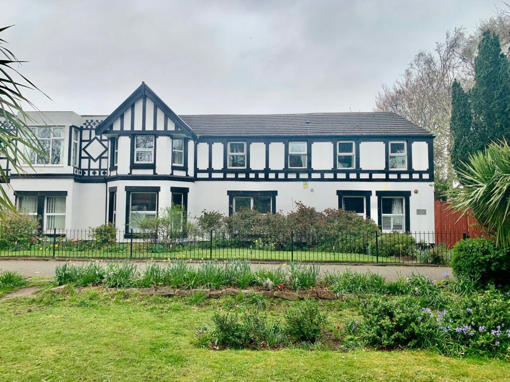 Main image of property: Sandlea Park, West Kirby, Wirral, Merseyside, CH48