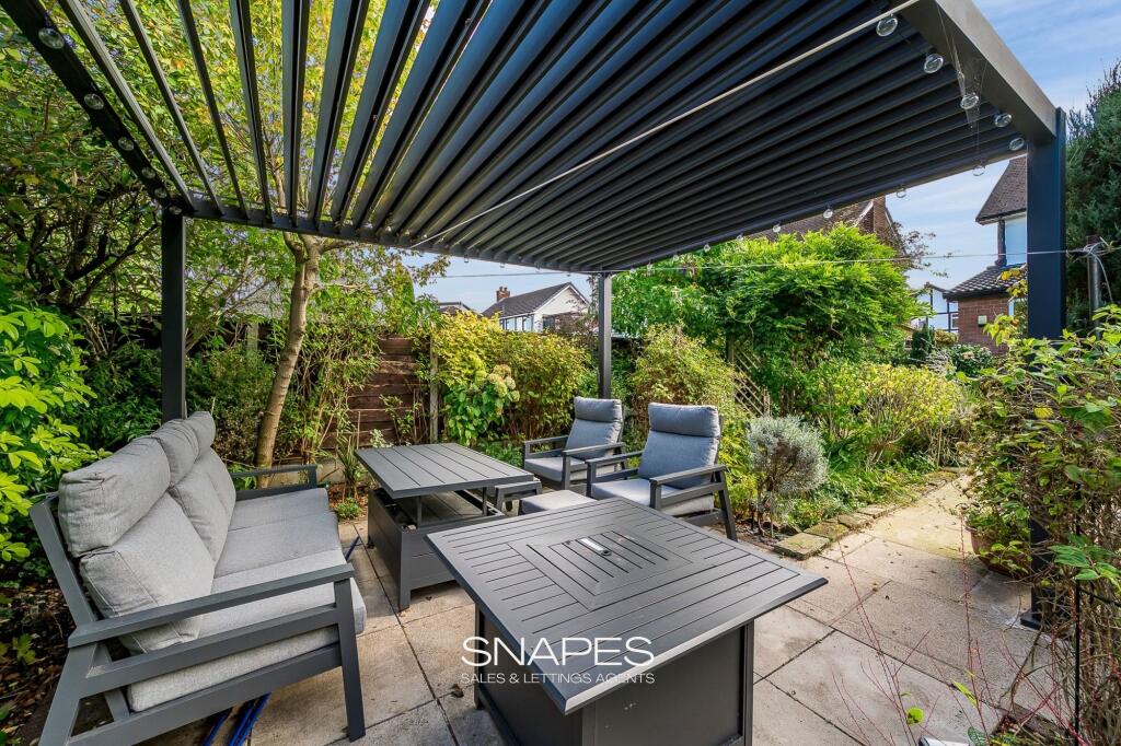 House in Stockport, Greater Manchester - View 5