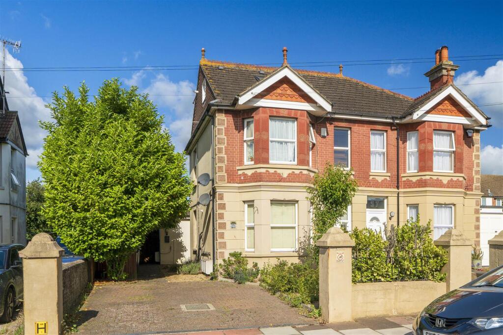 Main image of property: Franklin Road, Worthing, BN13 2PG