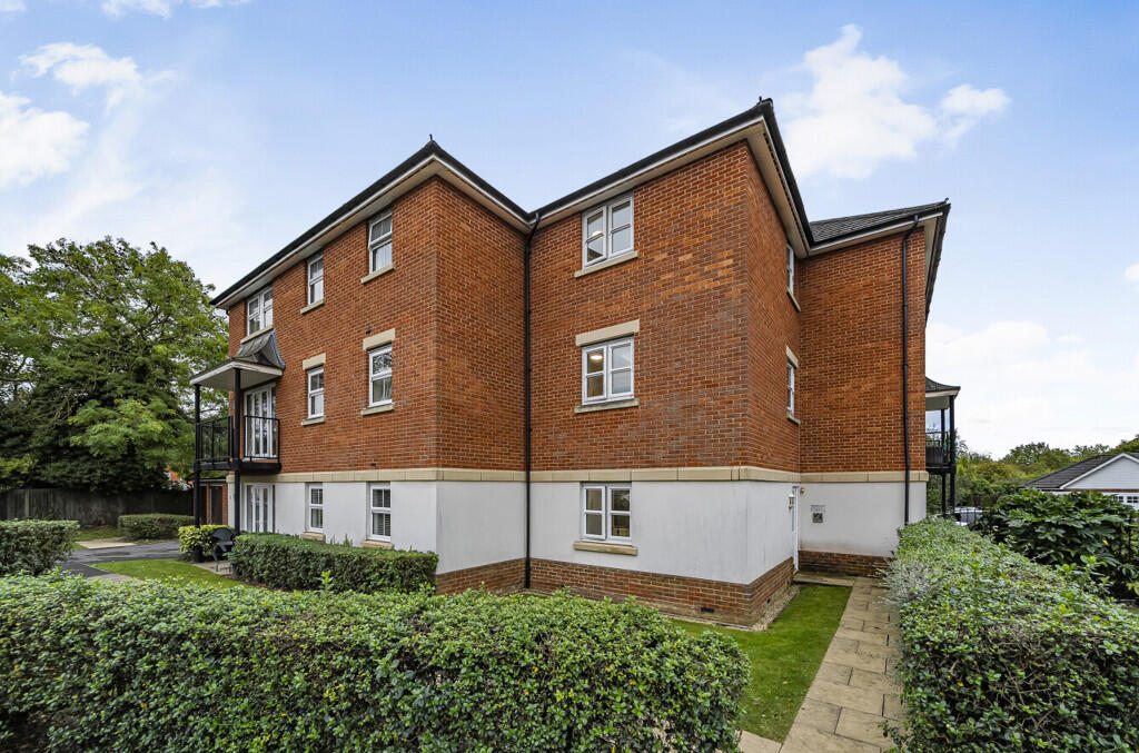 Cirrus Drive, Shinfield, Reading, Reading