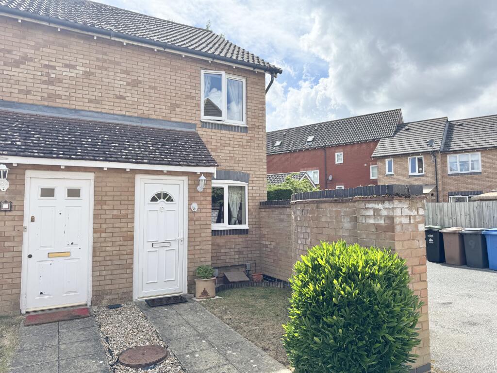 Main image of property: Darter Close