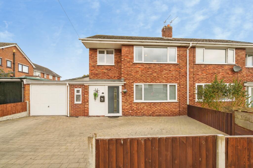 Main image of property: Eltham Green, Wirral, CH49