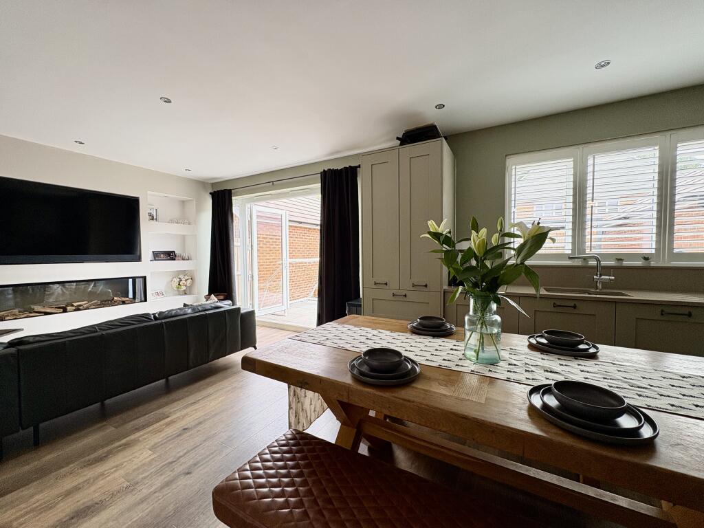 Devon Way, Parklands, Northampton - View 5