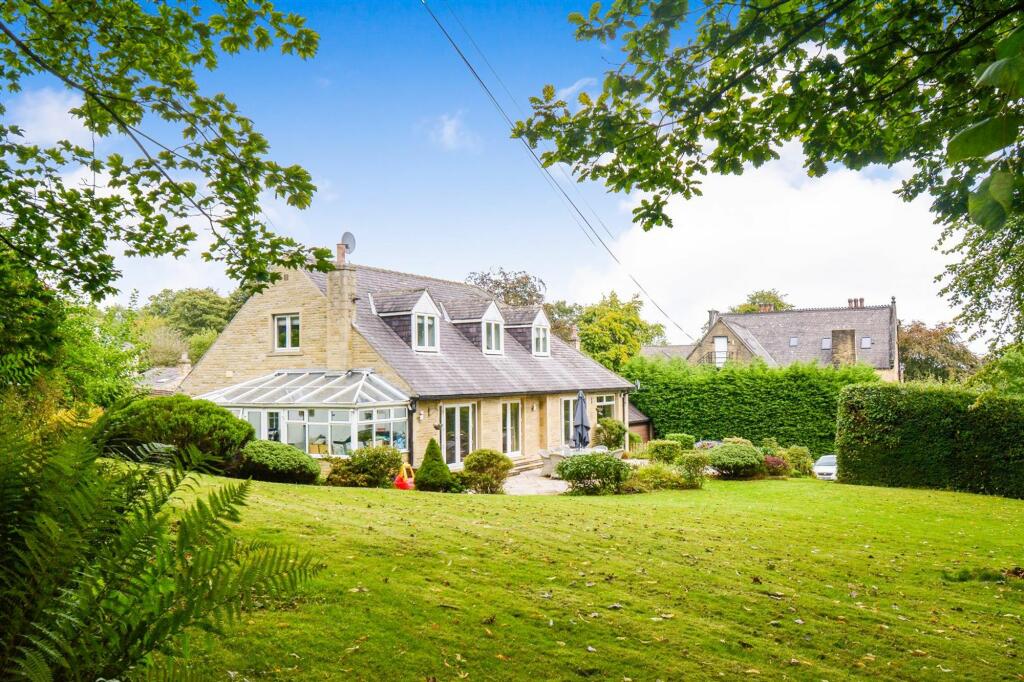 5-bed detached on Halifax Road, Huddersfield, HD3, £720,000