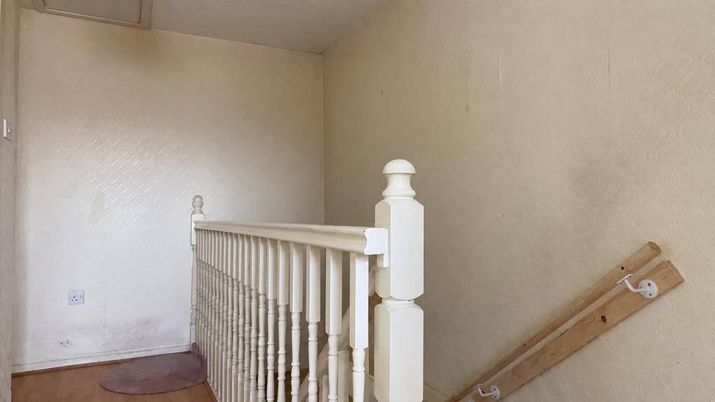 House in Knowsley, Whiston - More