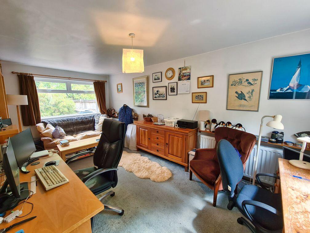 House in New Forest, Netley Marsh - More