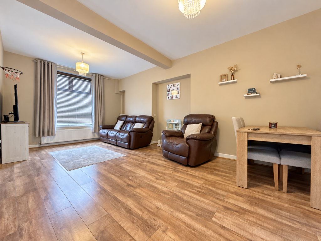 House in Aberdare, Aberaman South - View 2