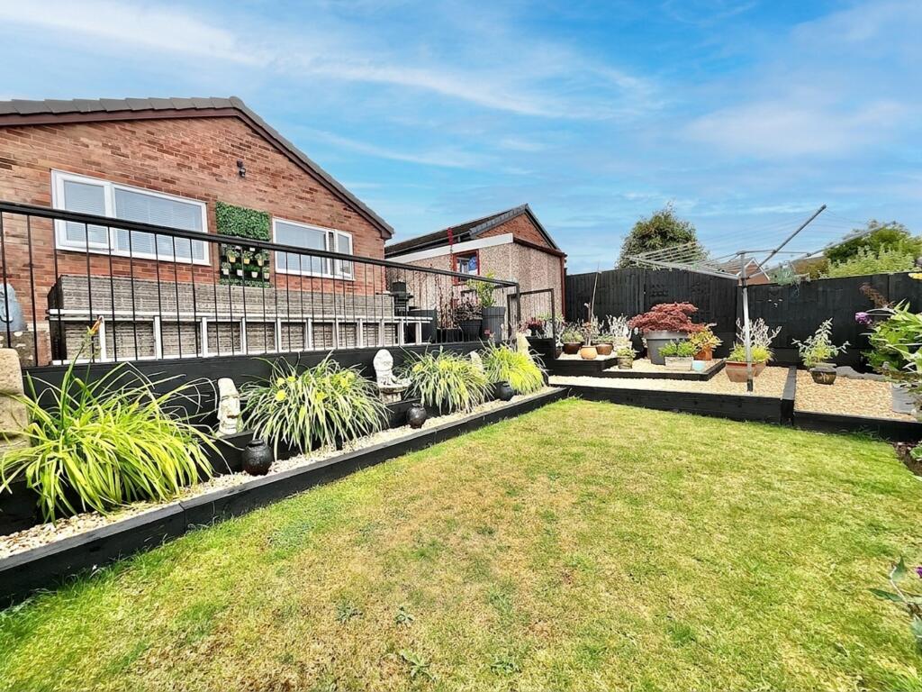 House in Stoke-on-Trent - View 4