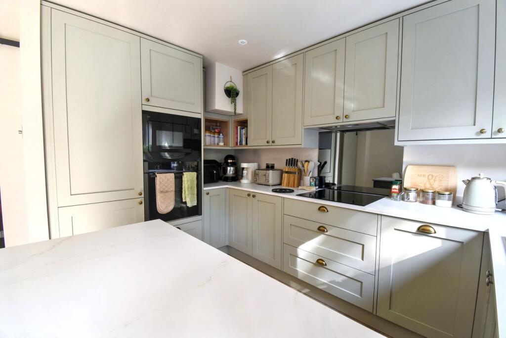 House in Kempston, Bedford - More