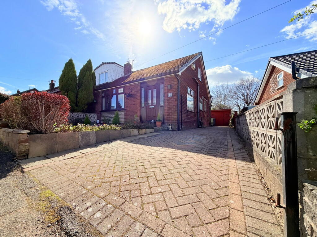 Main image of property: Grosvenor Crescent, Hyde, SK14 5AN