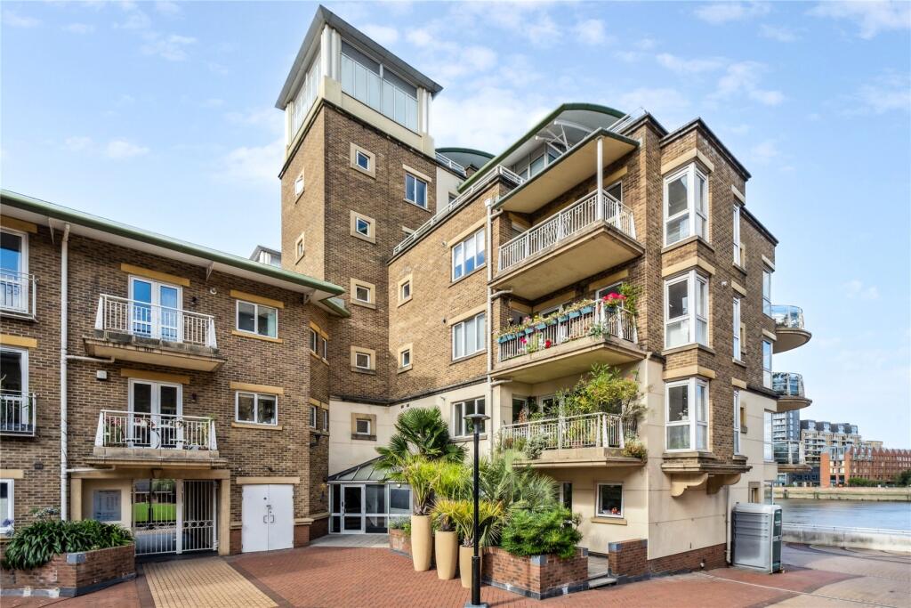 Main image of property: Mendip Court, Wandsworth, Chatfield Road, London, SW11
