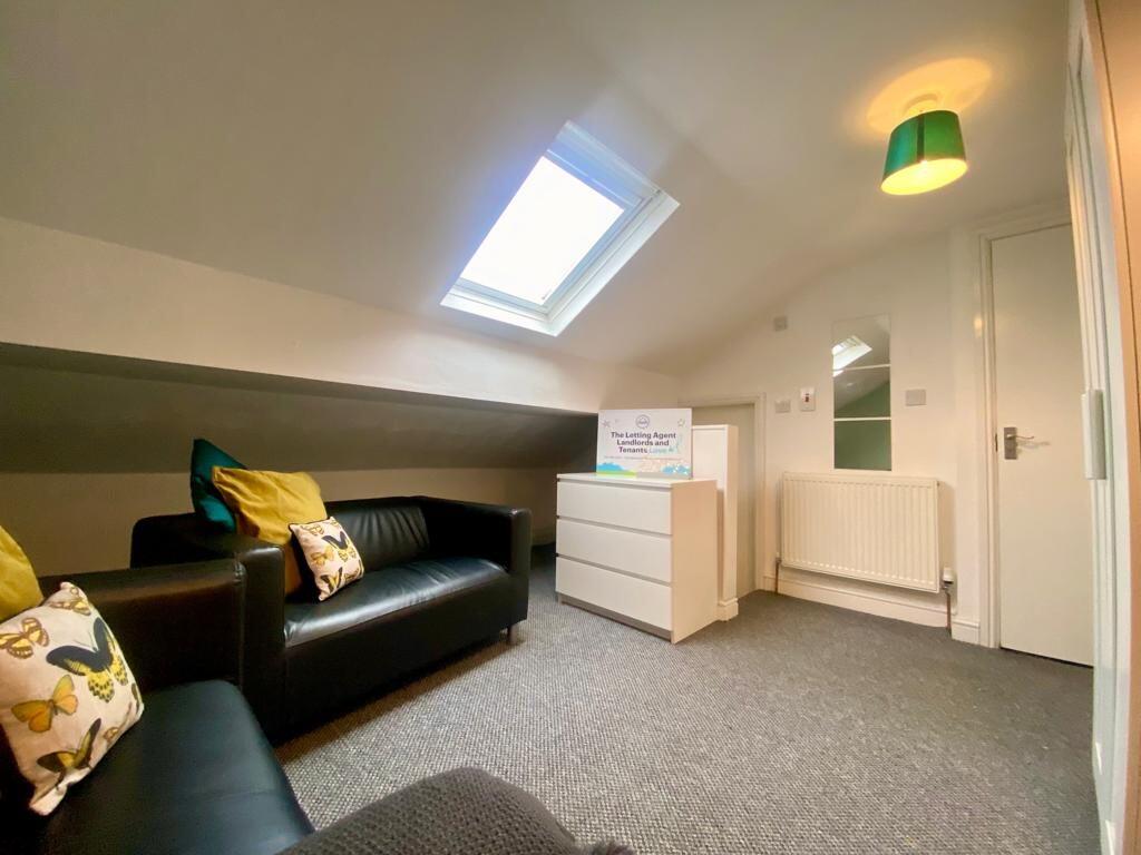 House in Oldham - View 2