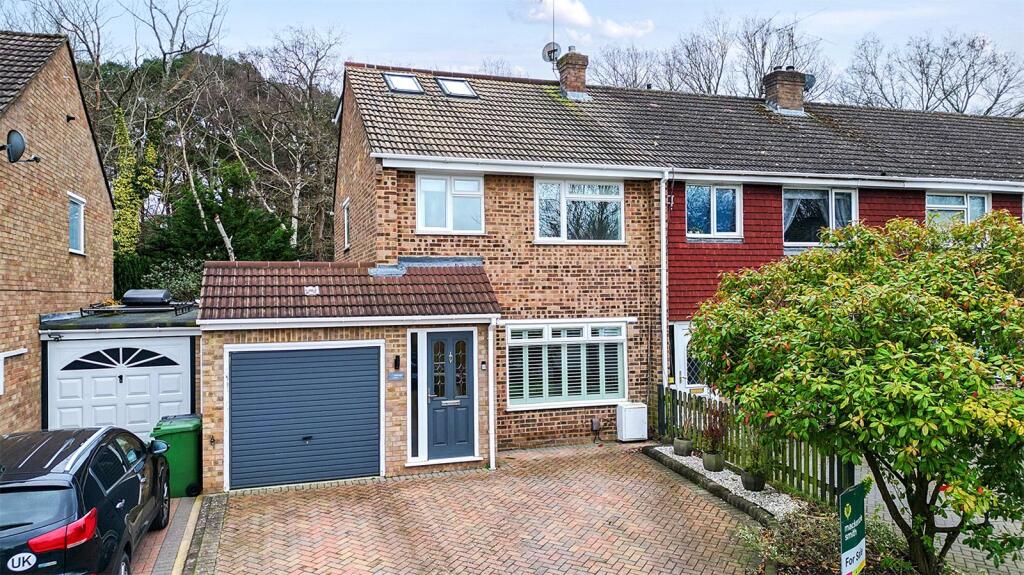 House in Surrey Heath, Surrey - View 2