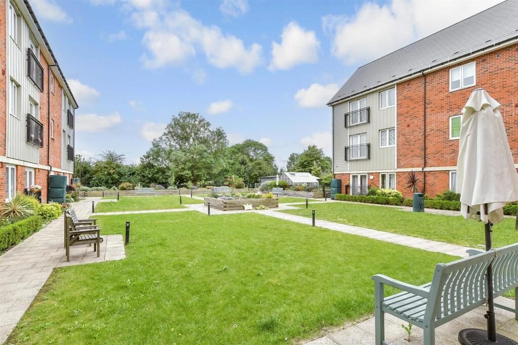 Main image of property: Pilots View, Chatham, Kent