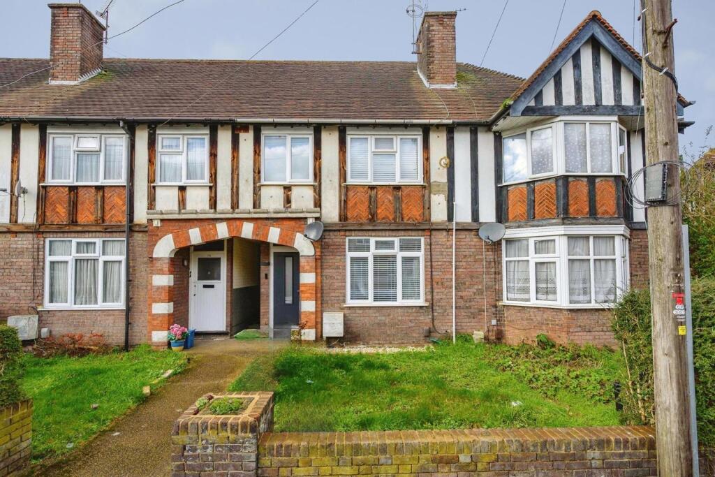 Main image of property: Gardenia Avenue, Luton, Bedfordshire, LU3