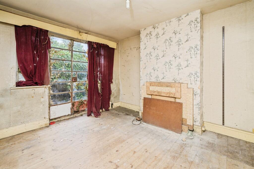 House in Plymouth - View 4