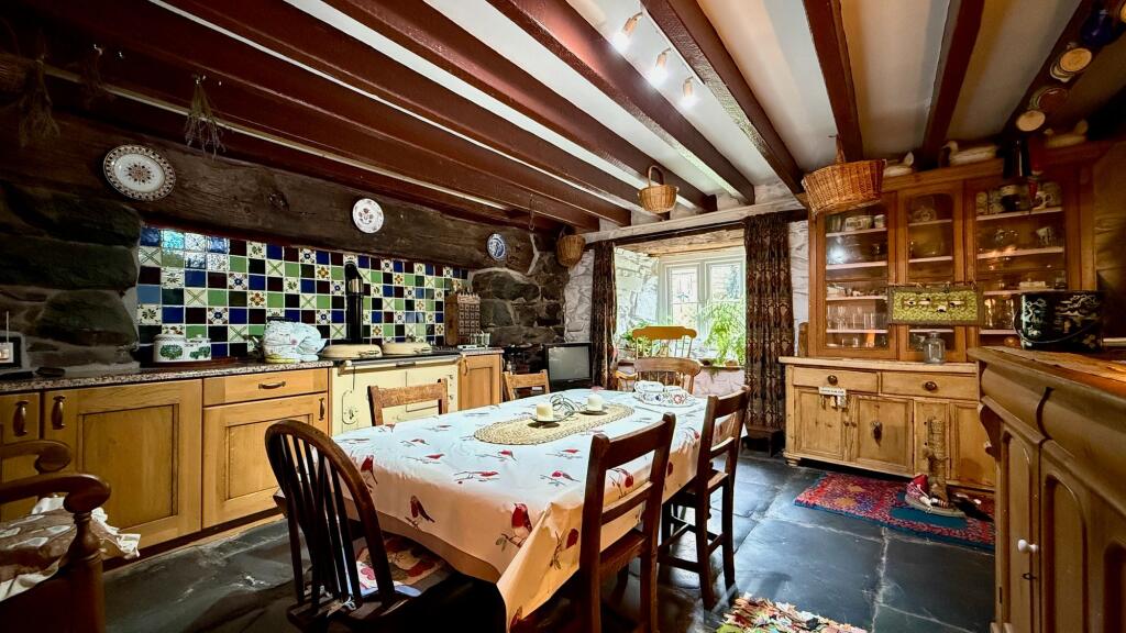 House in Llandudno - View 5