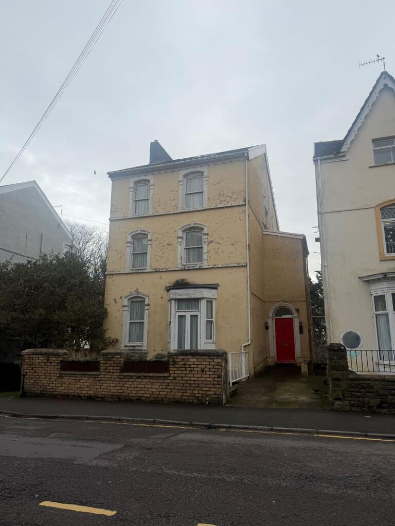 Main image of property: 35 Bryn Road, Brynmill, Swansea, West Glamorgan, SA2 0AP