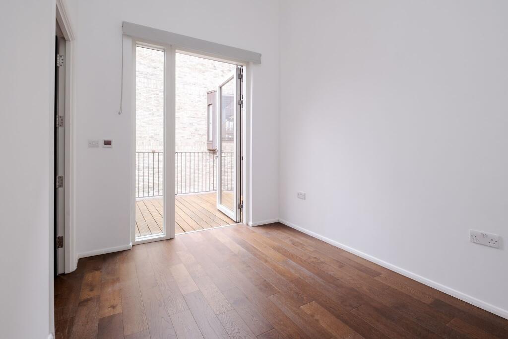 Apartment in London - View 4