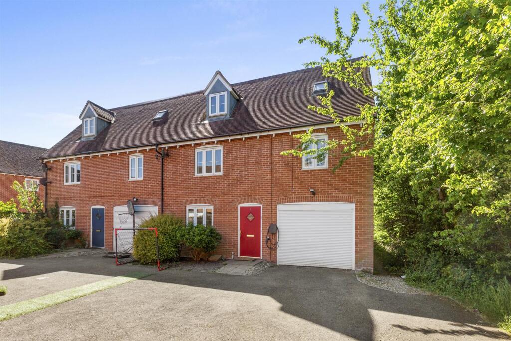 Main image of property: PETRONEL ROAD, AYLESBURY (NO CHAIN)
