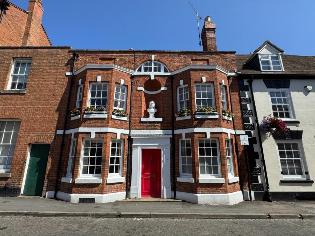 3-bed house on New Street, Warwick, £850,000