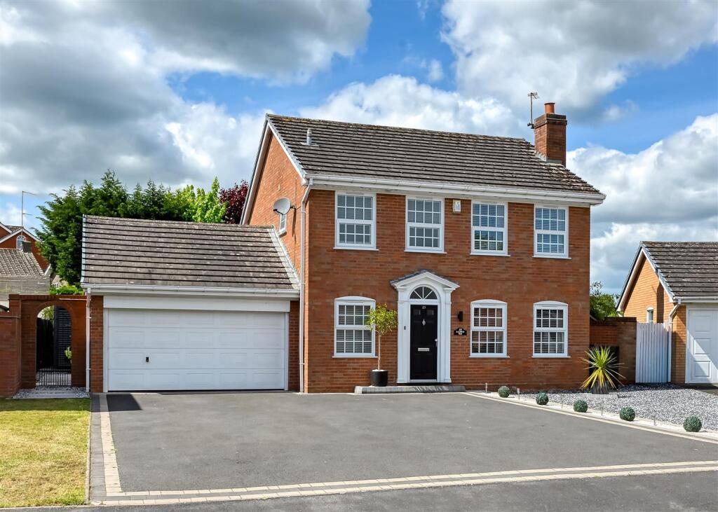 Main image of property: Baldwin Way, Swindon, Dudley