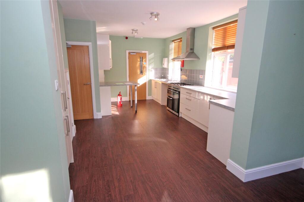 Fernhill Road, New Milton, Hampshire, BH25 - View 5