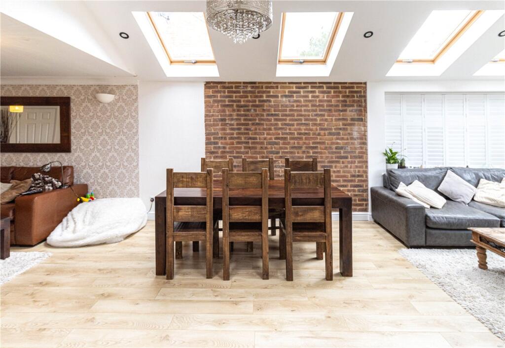 Additional image 8 of Magnolia Close, Park Street, St. Albans, AL2