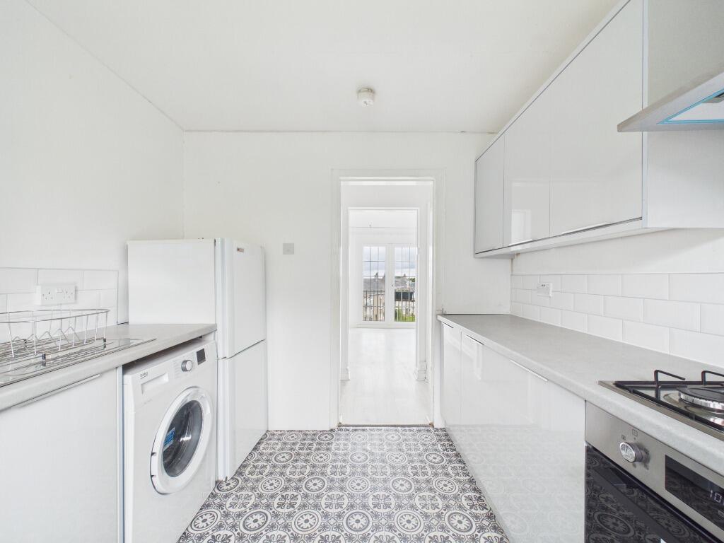 Apartment in East Kilbride, Maxwellton, Calderwood - View 3