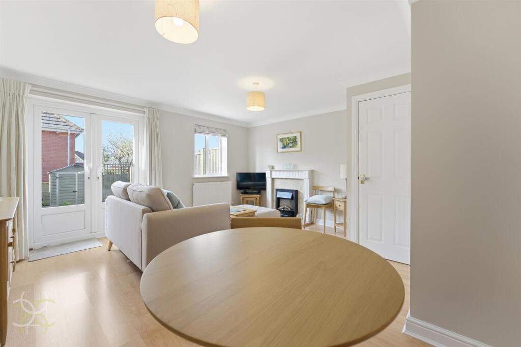 Clarks Hill Rise, Evesham photo 4