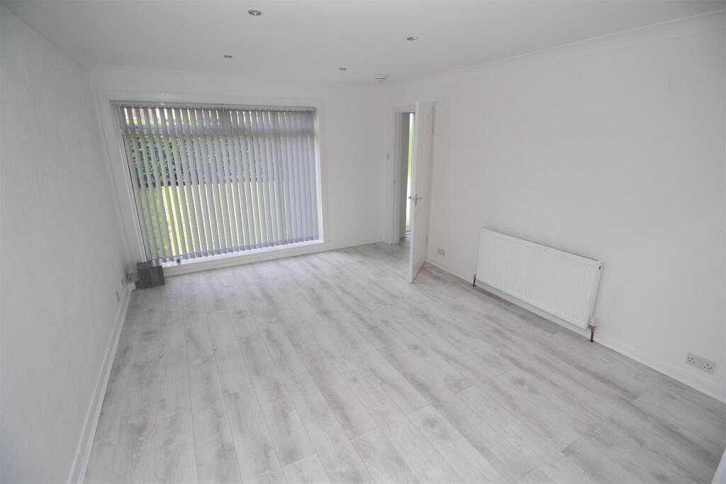 House in Paisley - View 2