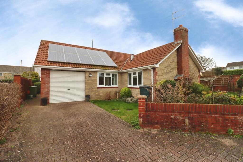 Main image of property: Woodend Road, Coalpit Heath, Bristol