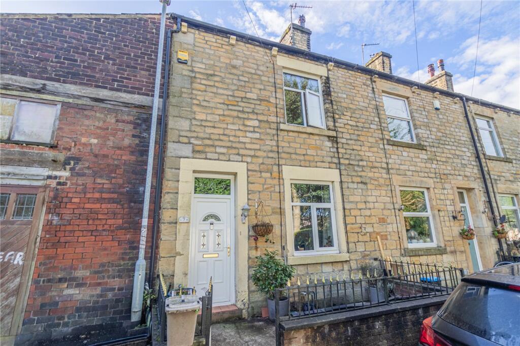 House in Oldham - View 3