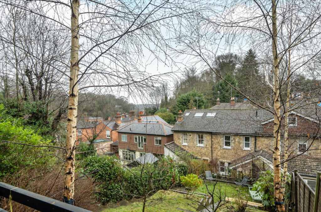 Brighton Road, Godalming, Surrey, GU7 photo 4