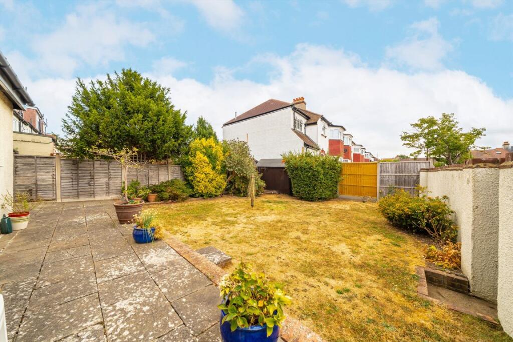 House in London - View 5