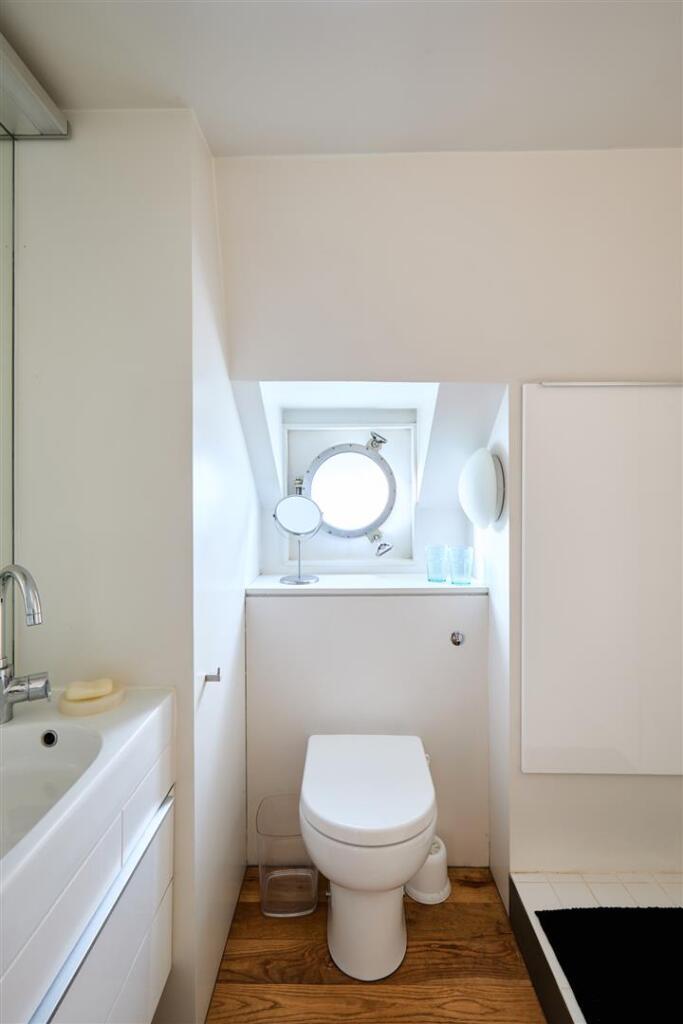 2 bedroom house boat for rent
