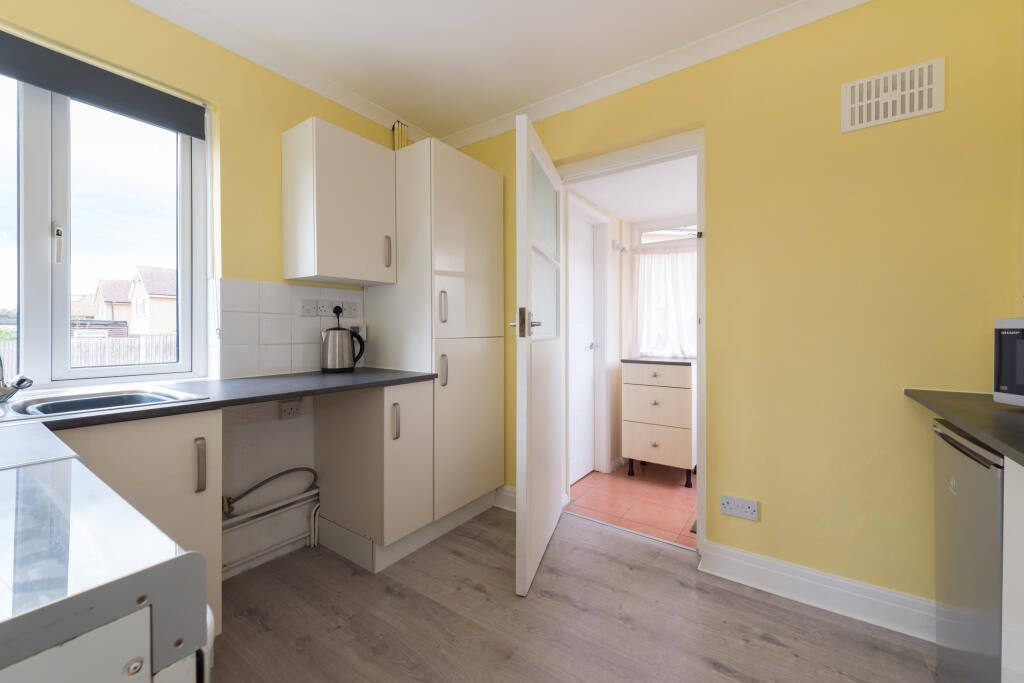 House in Whitstable, Thurston Park - More