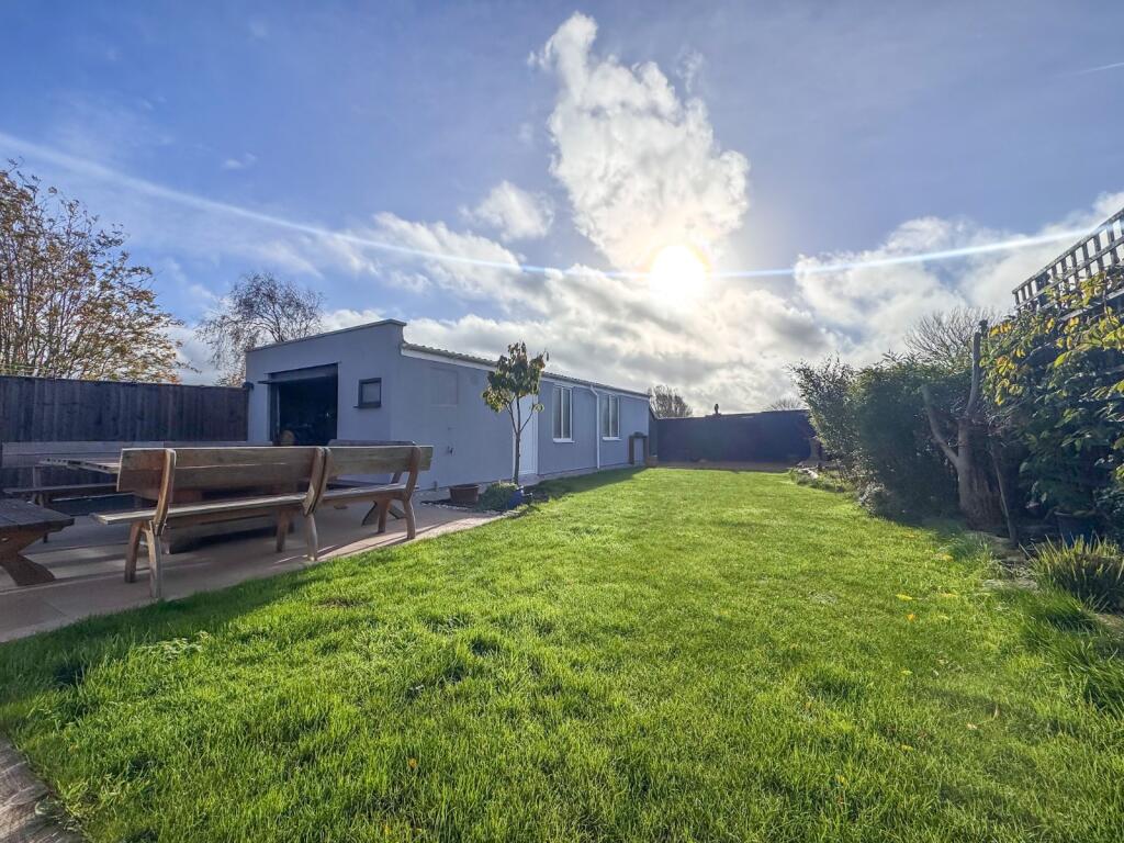 Lower Down Road, Portishead, Bristol, Somerset, BS20 photo 3