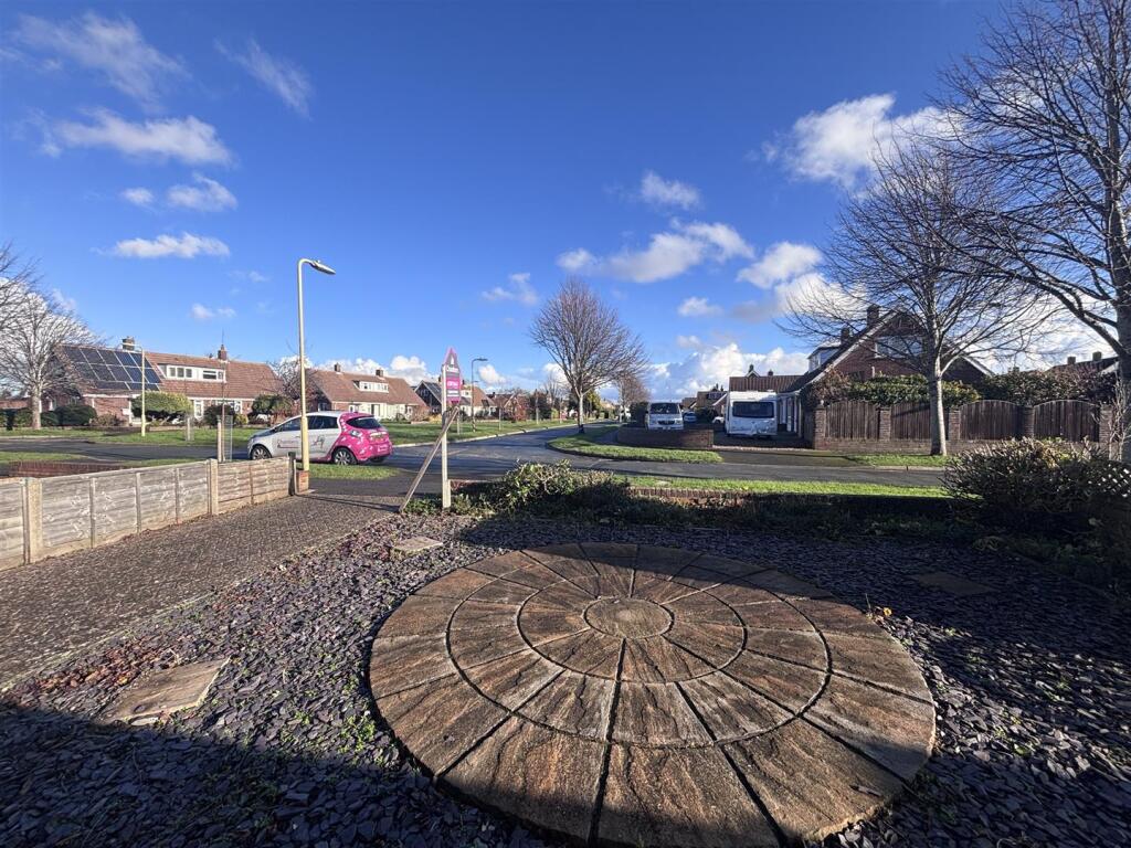 House Farm Road, Gosport photo 4