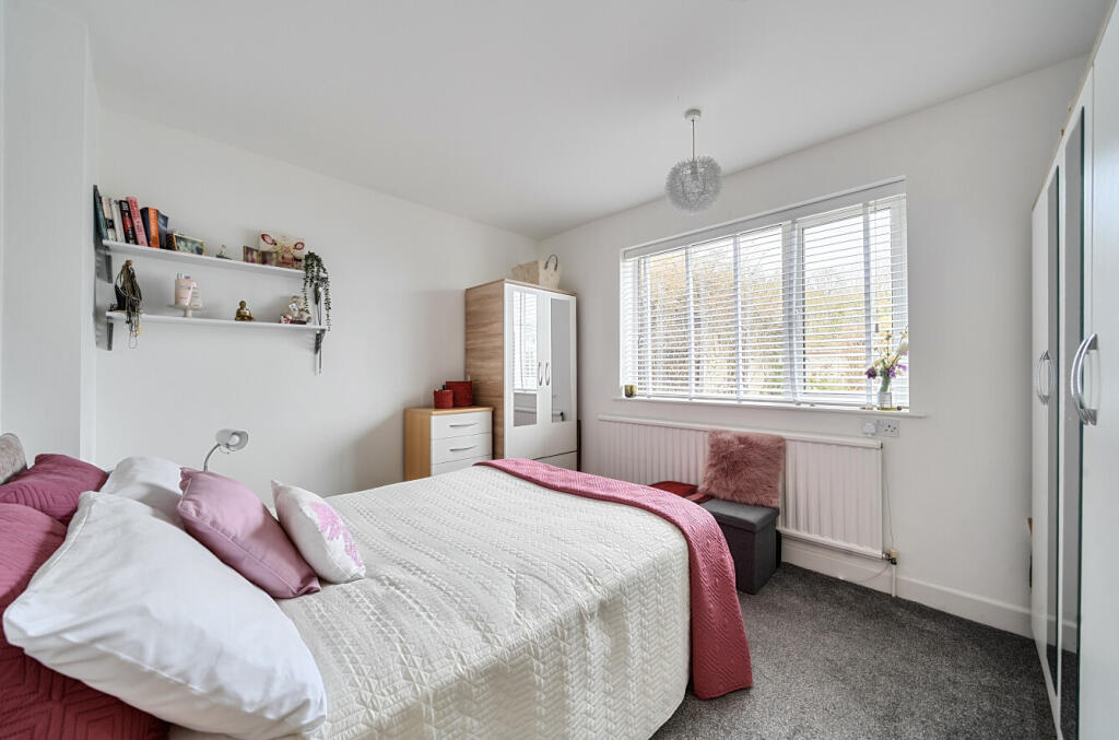Cardigan Close, Lawn, Swindon, SN3 - View 5