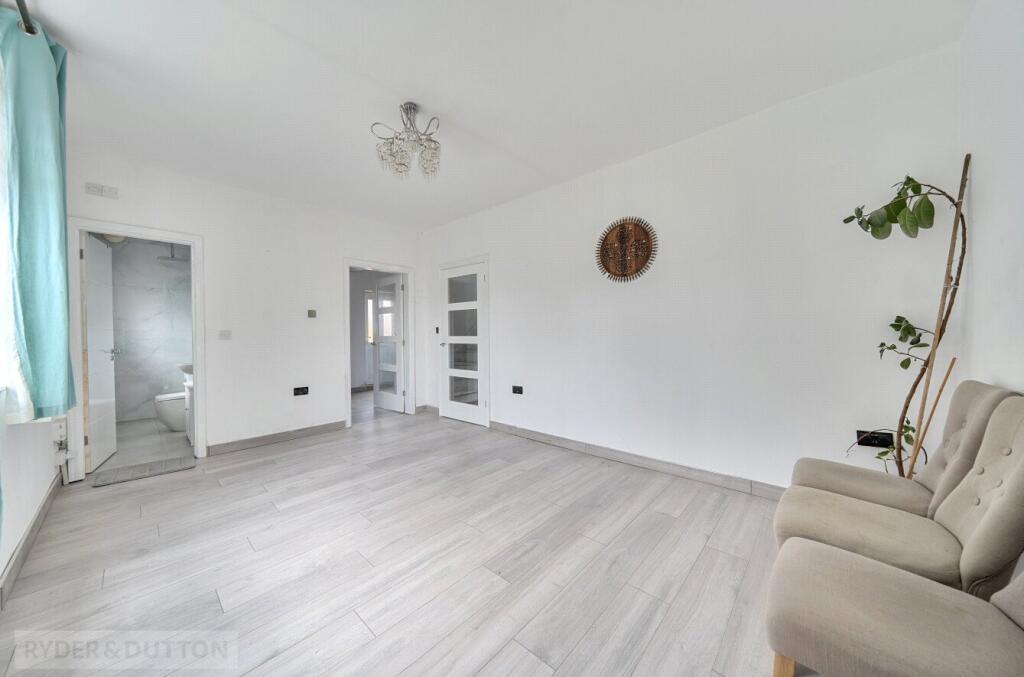 House in Oldham - View 3