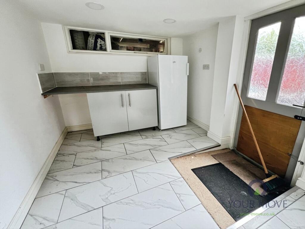 House in Dudley - View 5