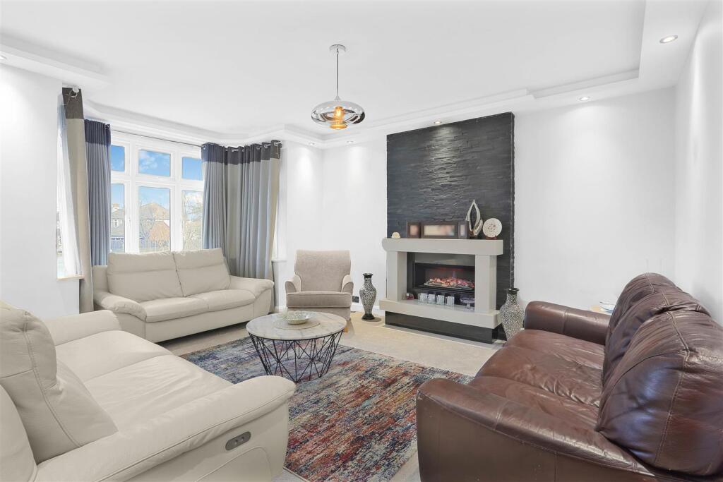 Northey Avenue, South Cheam - View 6