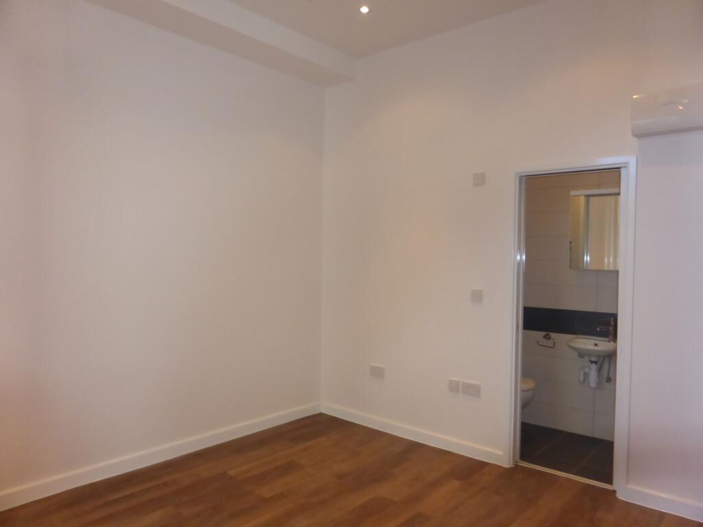 Church Road - P1381 photo 5