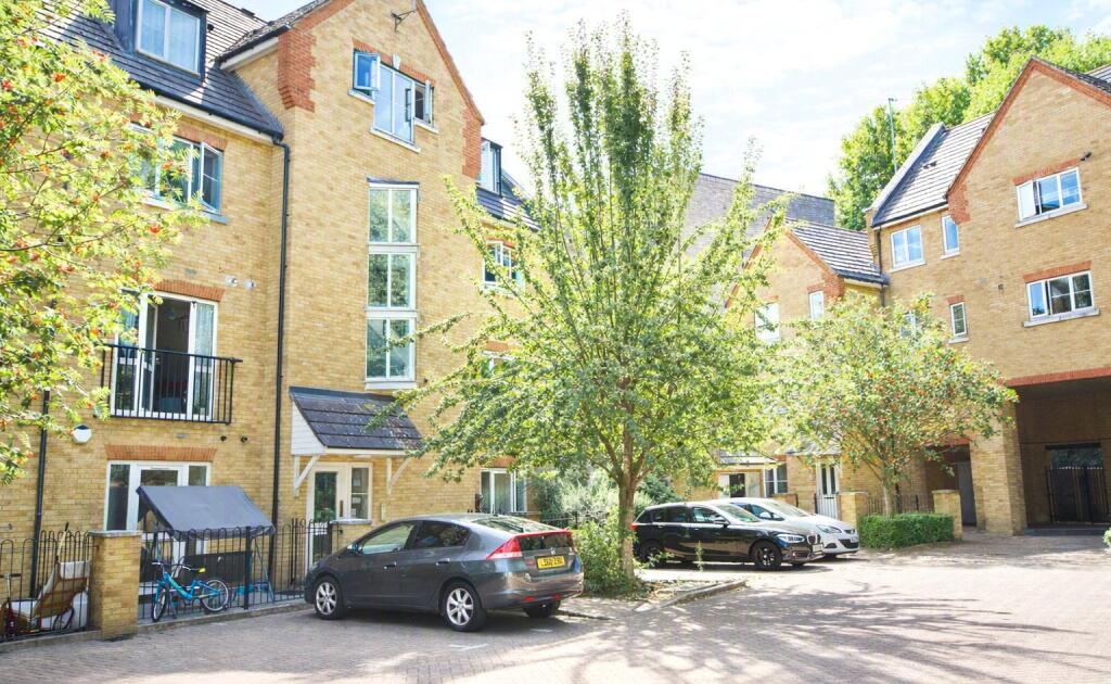 Main image of property: Turner Street, Canning Town, London, E16