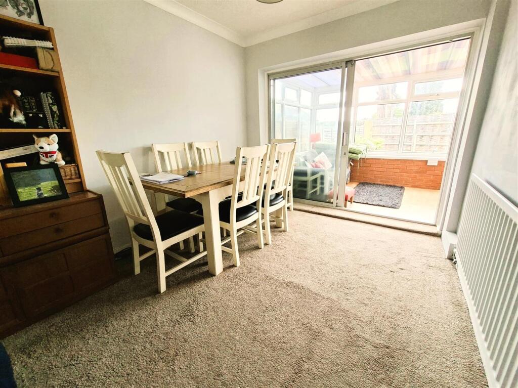 Mickleton Avenue, Sheldon, Birmingham photo 3