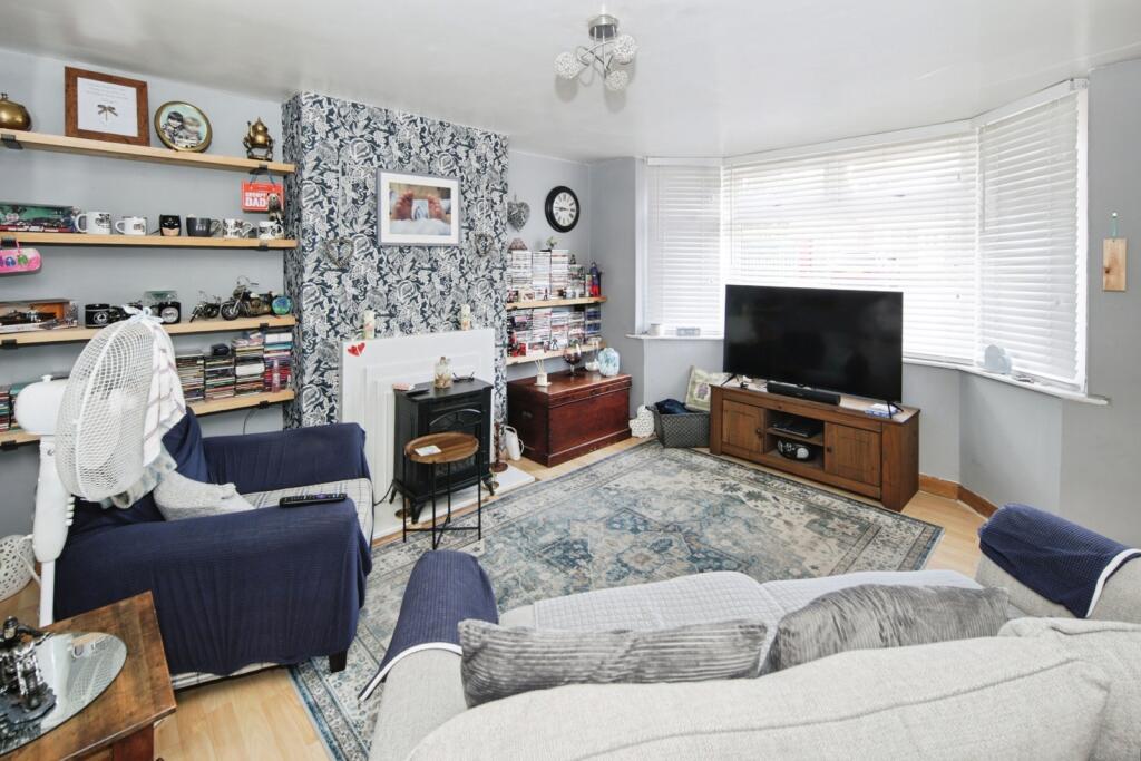 House in North Warwickshire, Coleshill - More